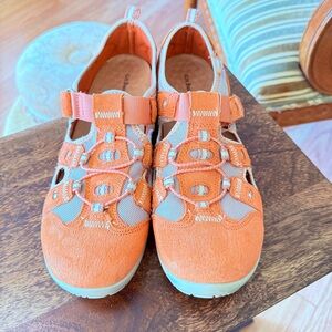 G.H. Bass &‎ Co. Orange and Gray Kids Sandals